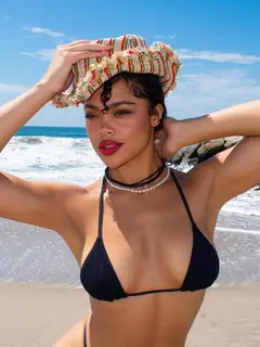 Aaliyah escort in Dubai