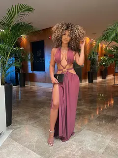 Amber escort in Dubai