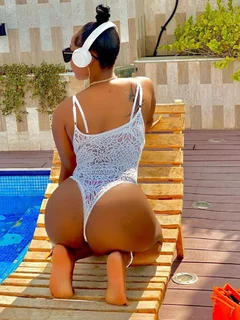 CAMILLA escort in Dubai