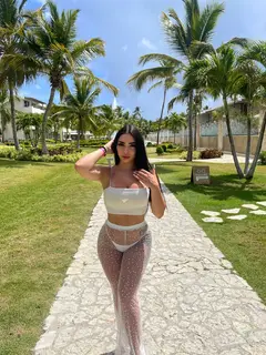 CLAUDIA escort in Dubai