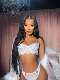 Crystal escort in Dubai