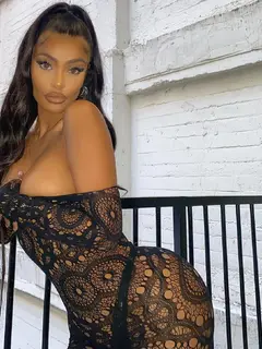 Crystal escort in Dubai