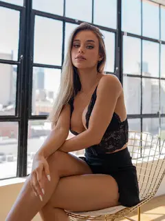 HAILEY escort in Dubai